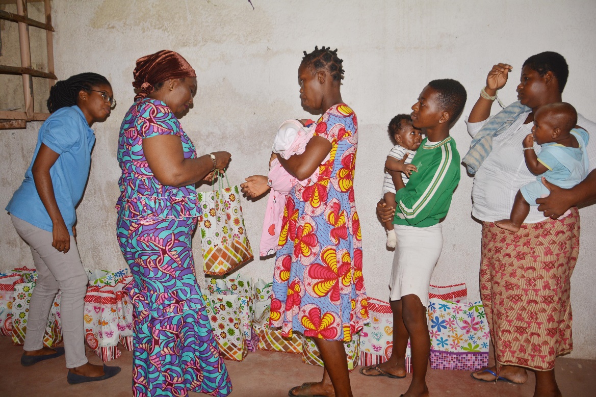 Mères et bébés accompagnés par HOUKABENIAN